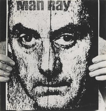 MAN RAY Invasion de LEspace.